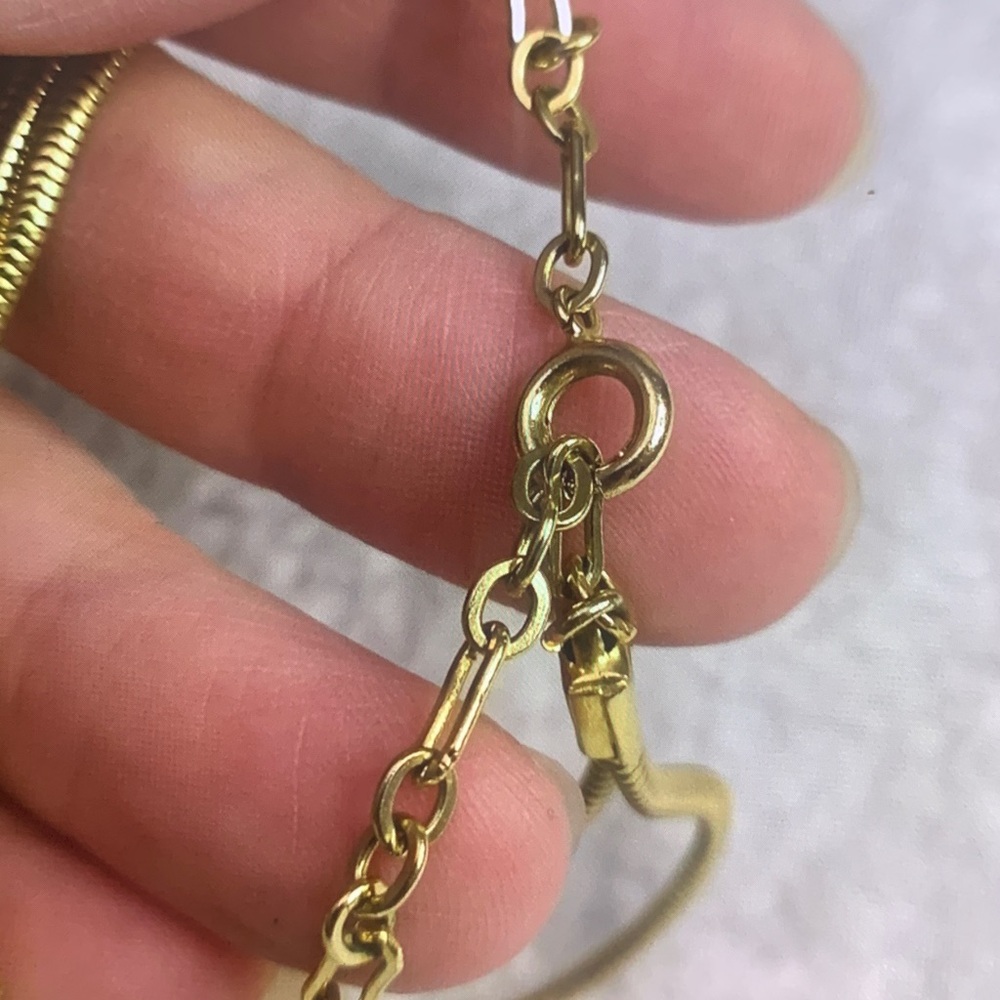 Chic Gold Necklace - Picture 4 of 6